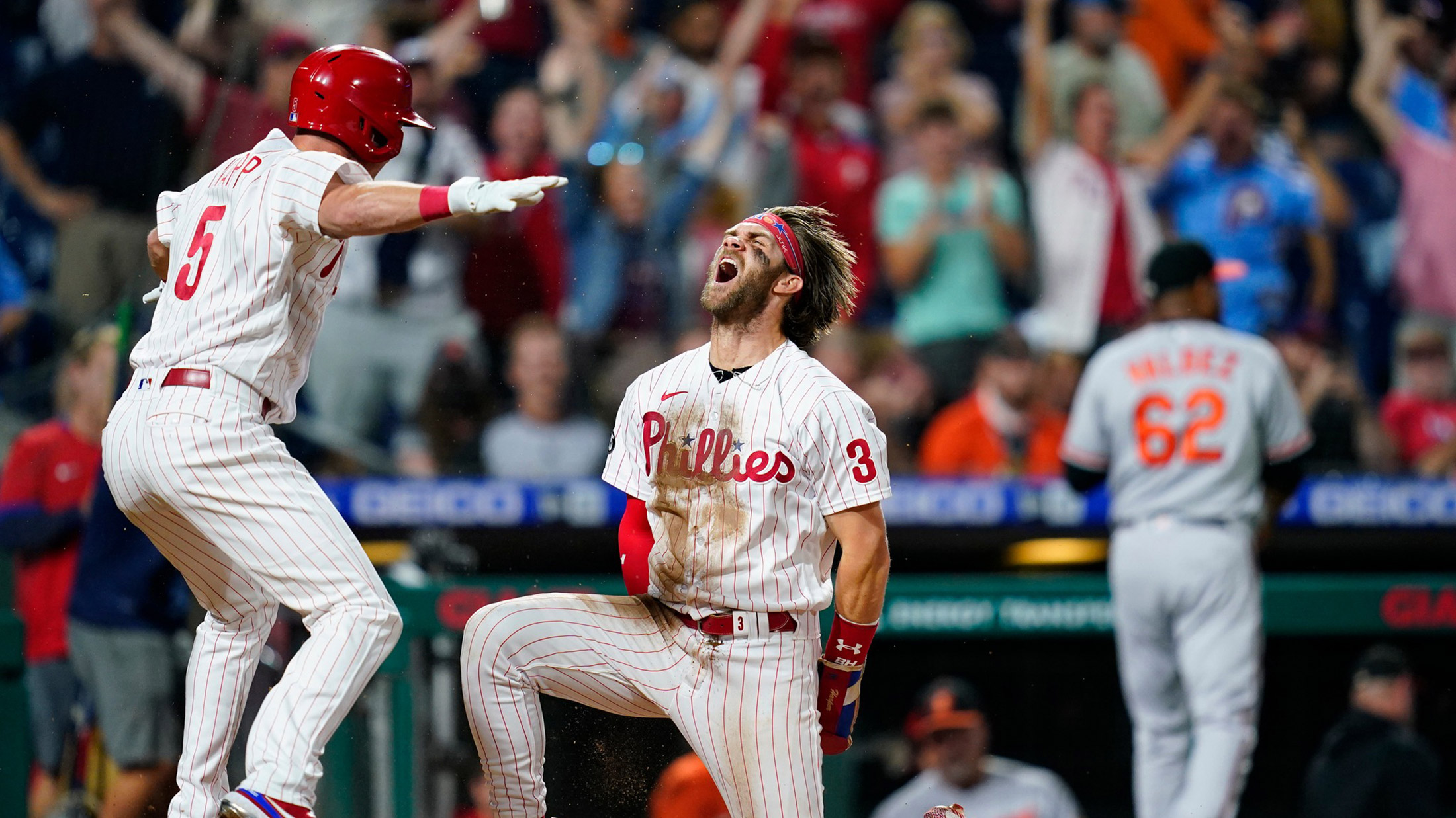 Phillies Kick Off Season with Mixed Results 